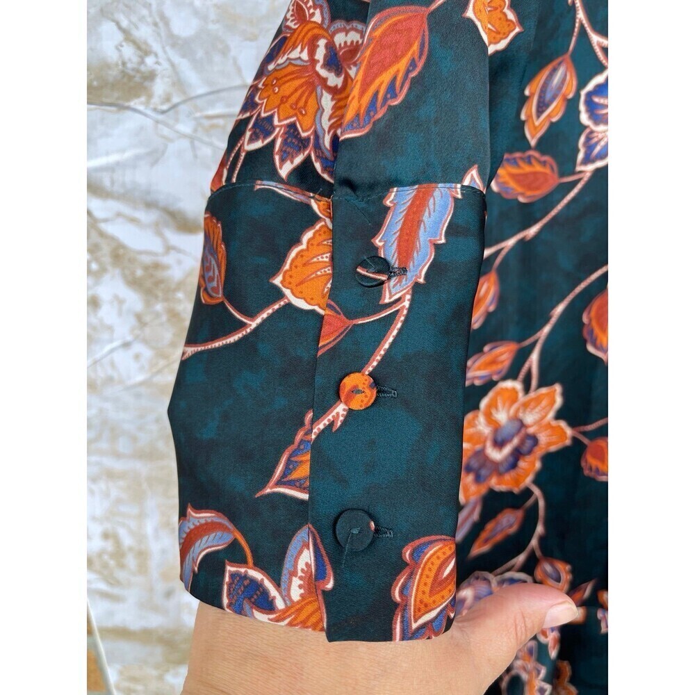 BCBGMAXAZRIA Floral Wrap Dress size medium - Picture 7 of 12
